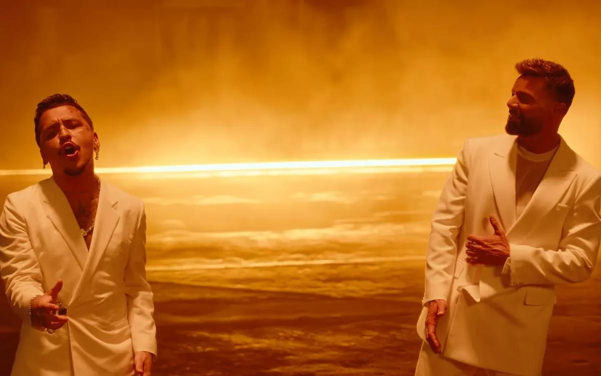 Ricky Martin, Christian Nodal - Fuego de Noche, Nieve de Día (Official Video)