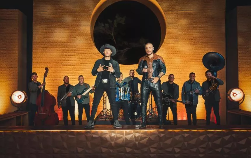 Lo Que Ella Necesita - Luis Alfonso x Jessi Uribe | Video Oficial