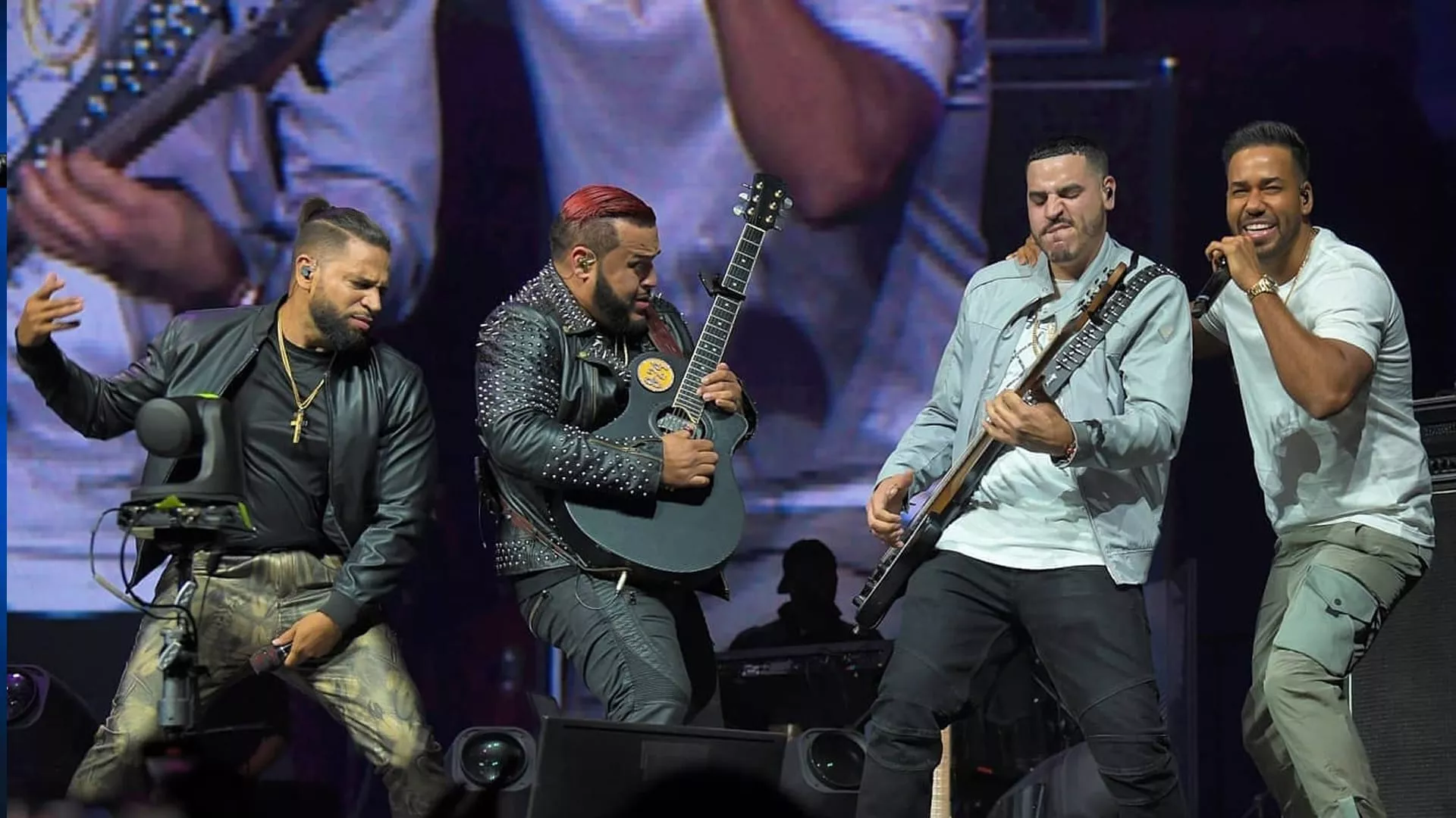 Aventura, con Romeo Santos