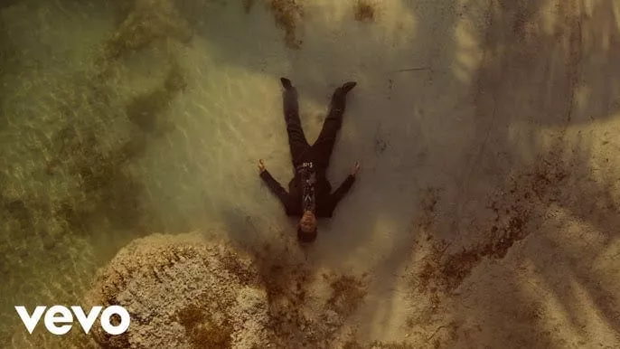 Christian Nodal - No Me 100to Bien (Video Oficial)