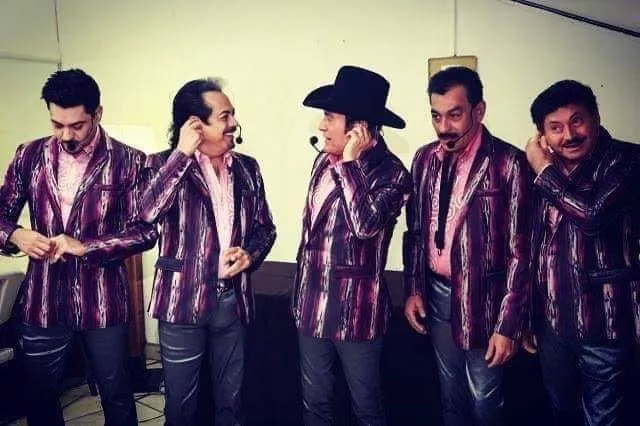 IMAGEN 3 2 1 los tigres del norte tour