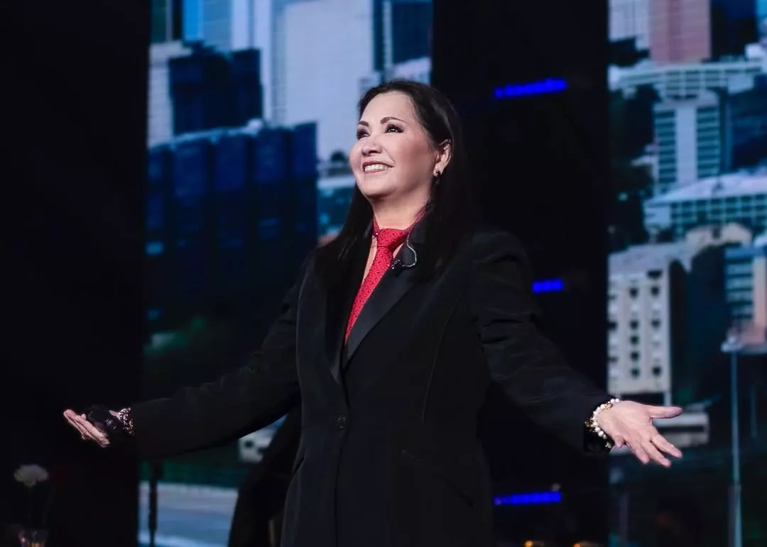 ¿Cuál fue la primera canción de Ana Gabriel?