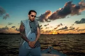 De La Ghetto brilla de noche con Moonlight, su nuevo EP lleno de ritmo y colaboraciones.