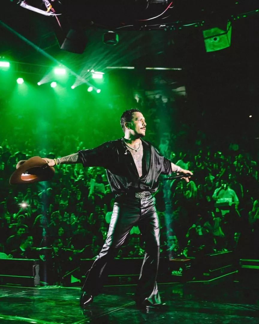IMAGEN 2 11 christian nodal tour